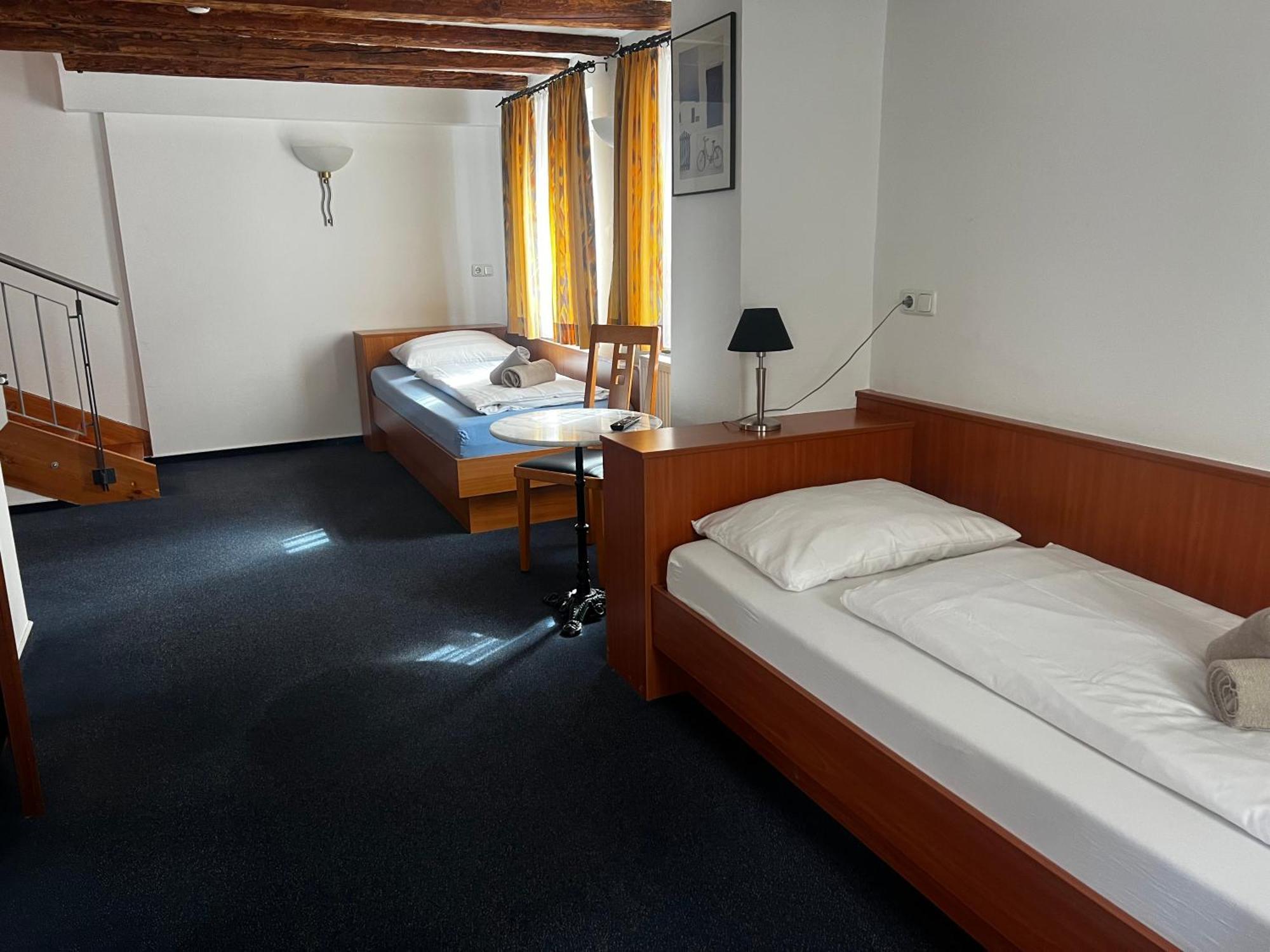 Hotel Am Malerwinkel Wertheim Extérieur photo